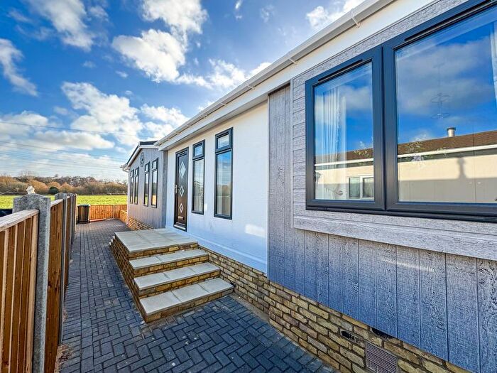 2 Bedroom Park Home For Sale In Weybridge Park Estate, Addlestone., KT15