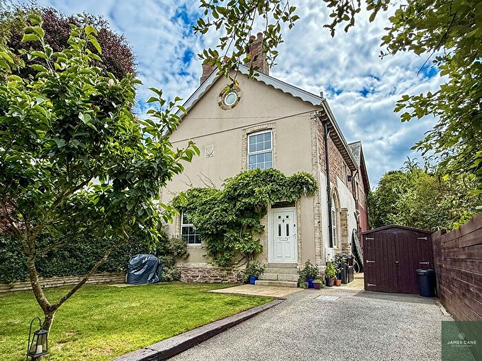 5 Bedroom Semi-Detached House For Sale In Station Road, Grampound Road, TR2