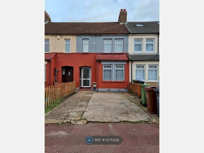 4 Bedroom Terraced House To Rent In Craven Gardens, Barking IG11