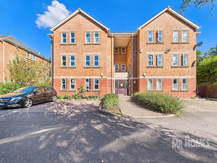 2 Bedroom Flat For Sale In Virgil Court, Grangetown, Cardiff, CF11