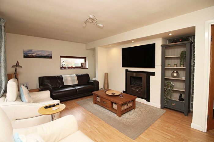 3 Bedroom Detached House For Sale In Hawthorne Lea, Thornton-Cleveleys, FY5