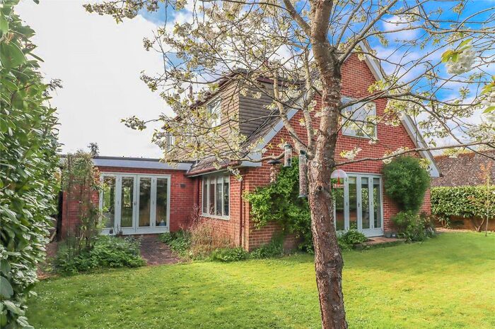 4 Bedroom Detached House For Sale In Winchester Street, Chilbolton, Stockbridge, Hampshire, SO20