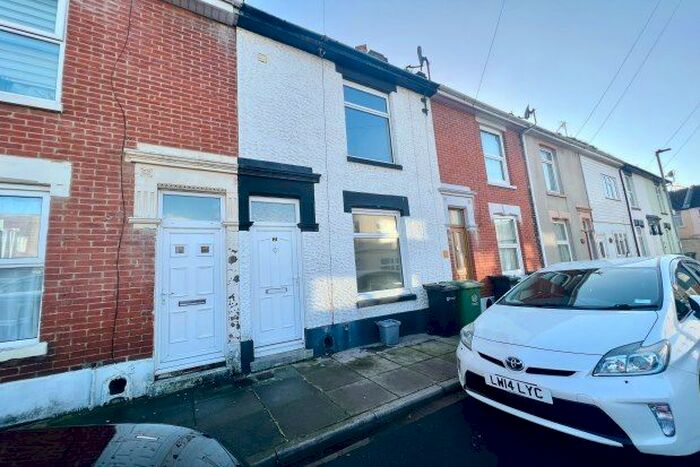 2 Bedroom Property To Rent In Lower Brookfield Road, Portsmouth, PO1