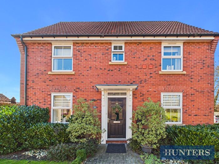 3 Bedroom Link Detached House For Sale In Newman Avenue, Beverley, HU17