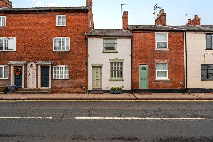 2 Bedroom Terraced House For Sale In High Street, Henley-In-Arden, B95