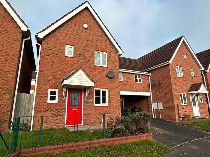 3 Bedroom Semi-Detached House To Rent In Barbel Drive, Wolverhampton, West Midlands, WV10