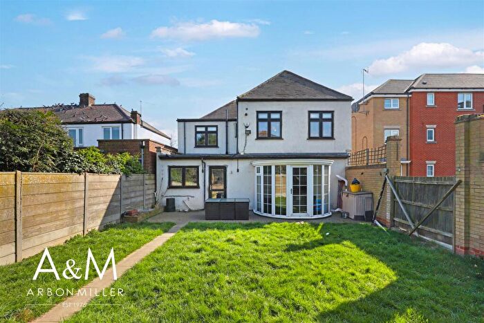 5 Bedroom Semi-Detached House For Sale In Forest Road, Barkingside, IG6