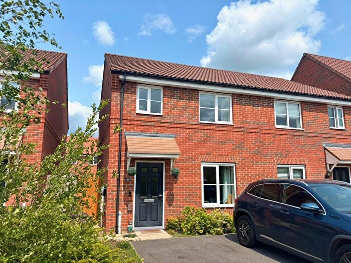 3 Bedroom Semi-Detached House For Sale In Fleetwood Road, Waddington, Lincoln, LN5