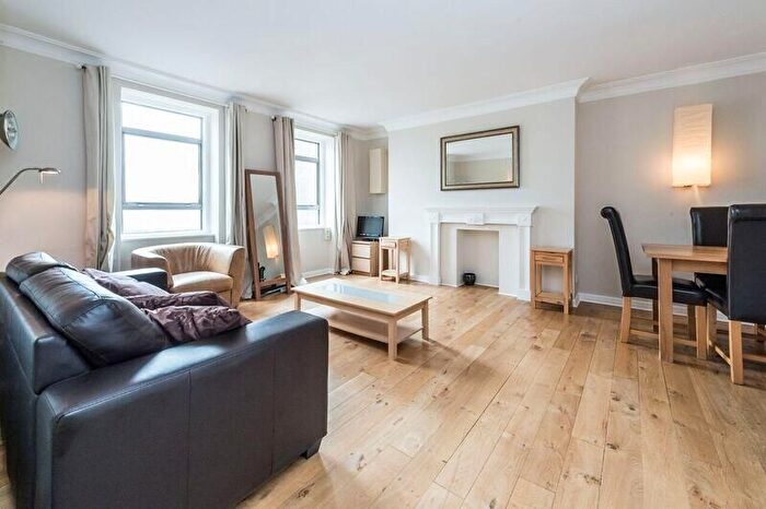 2 Bedroom Flat To Rent In Macready House, W1H