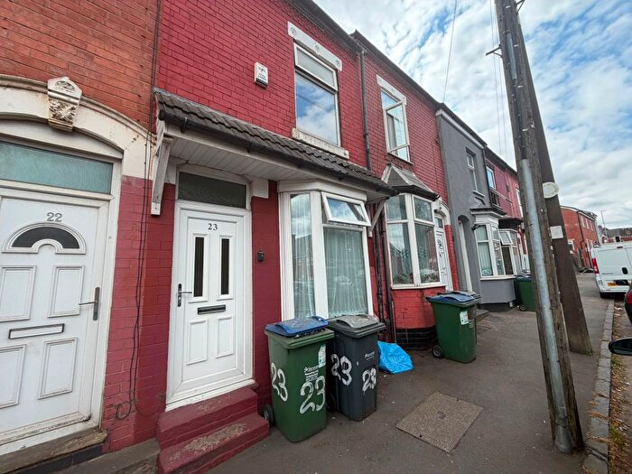 3 Bedroom Terraced House To Rent In Holly Lane, Smethwick, B66
