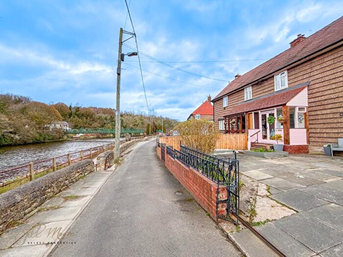 3 Bedroom Semi Detached House For Sale In Alice Wells, Cox Green, Sunderland, Tyne And Wear, SR4