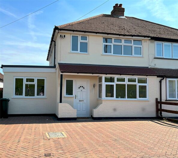 5 Bedroom Semi-Detached House To Rent In Town Lane, Stanwell, Staines-Upon-Thames, Surrey, TW19