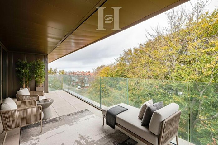 2 Bedroom Apartment For Sale In Dee Lane, West Kirby, CH48