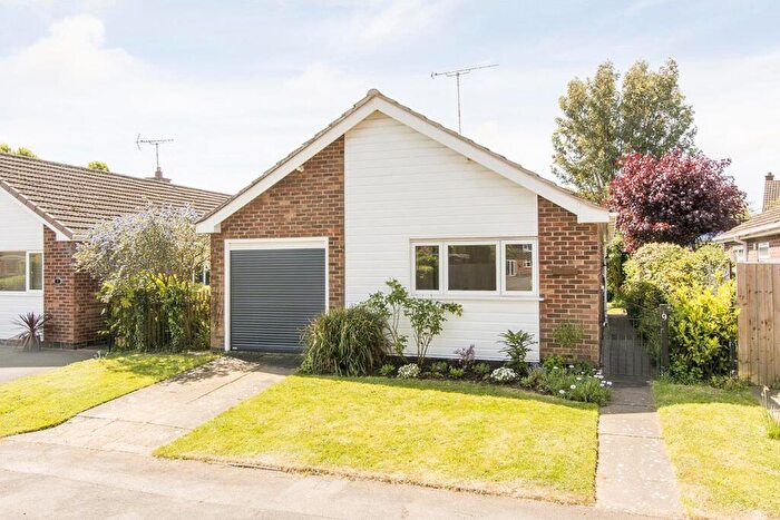 2 Bedroom Detached Bungalow For Sale In Beech Avenue, Lutterworth, LE17