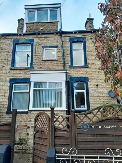3 Bedroom Terraced House To Rent In New Bank Street, Morley, Leeds, LS27