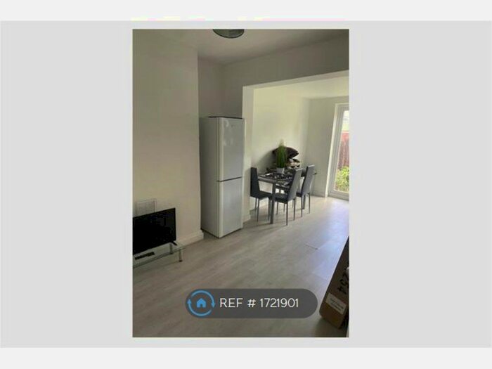 1 Bedroom Property To Rent In Princess Avenue, Beeston, Nottingham, NG9