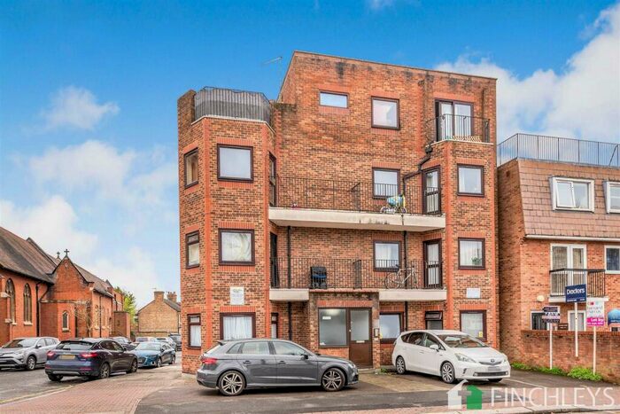 1 Bedroom Flat To Rent In Foley Court, Nether Street, North Finchley, N12