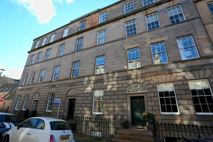 2 Bedroom Flat To Rent In Clarence Street, Stockbridge, Edinburgh, EH3