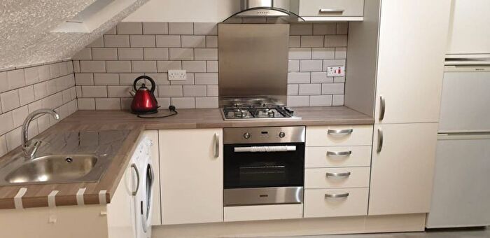 1 Bedroom Flat To Rent In Fenella Street, Manchester, M13