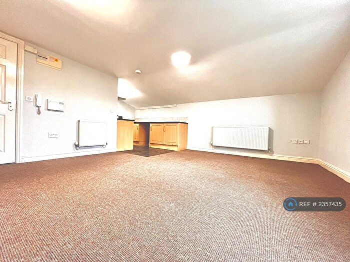 Studio To Rent In Eckersley Precinct, Atherton, Manchester, M46