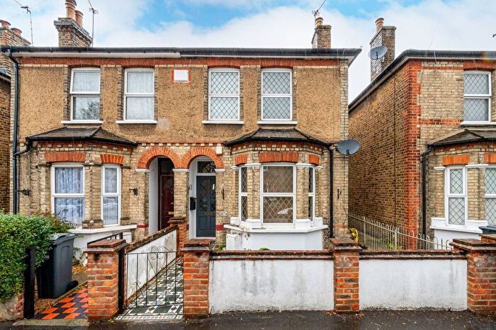 3 Bedroom Terraced House For Sale In Queens Road, Feltham, TW13