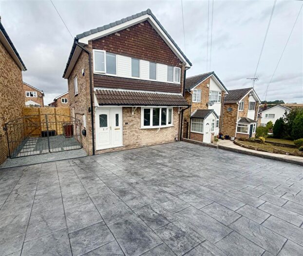 3 Bedroom Detached House For Sale In Gibson Lane, Kippax, Leeds, LS25