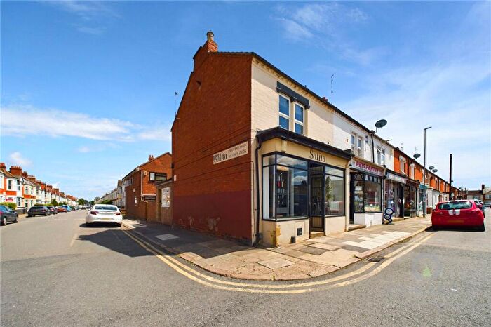 2 Bedroom Flat To Rent In Collingwood Road, Abington, Northampton, Northamptonshire, NN1