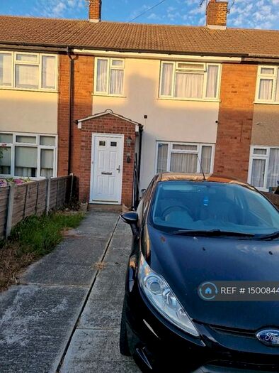 3 Bedroom Terraced House To Rent In Kingsman Road, Stanford-Le-Hope, SS17