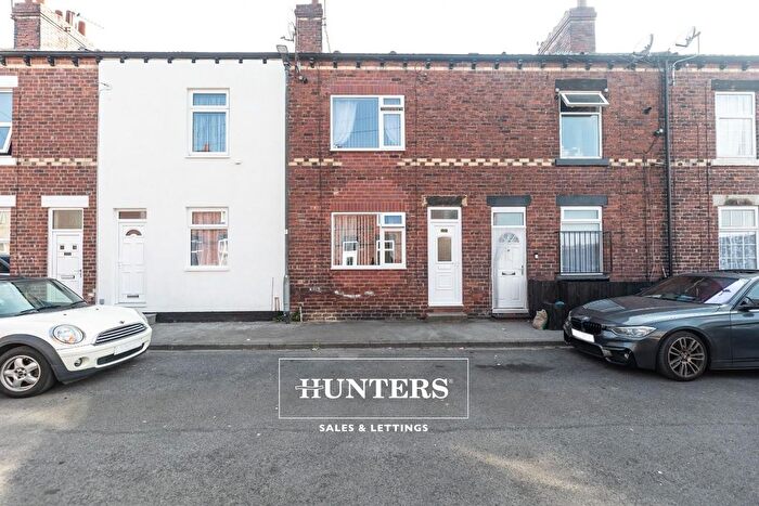 2 Bedroom Terraced House For Sale In Kinsley Street, Kinsley, Pontefract, WF9