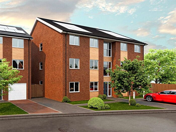 2 Bedroom Flat For Sale In Gadds Green, Higher Palmerston Road, Taunton, TA1