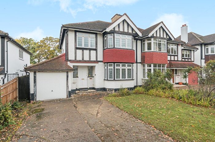 3 Bedroom Semi-Detached House For Sale In Barnfield Wood Road, Beckenham, BR3