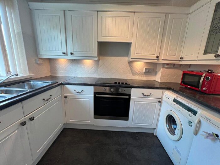 2 Bedroom Flat To Rent In Suffolk Court, Coventry, CV5