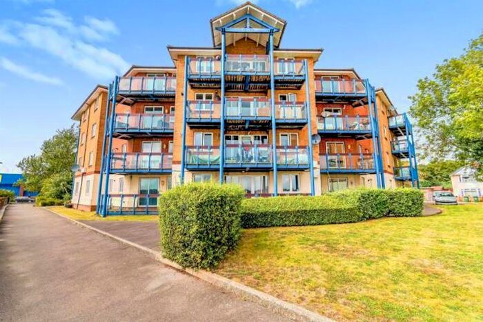 2 Bedroom Apartment To Rent In Quayside Road, Southampton, SO18
