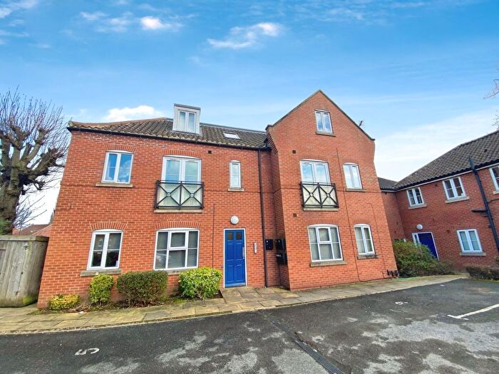 2 Bedroom Flat To Rent In Huntington Road, York, YO31