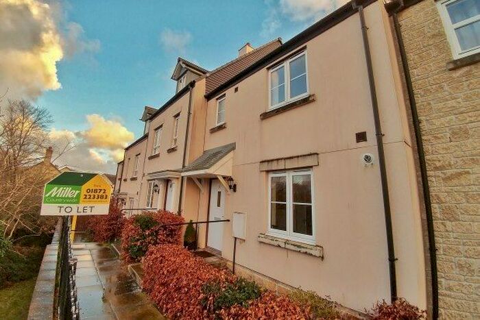 3 Bedroom Property To Rent In Treffry Court, Truro, TR1