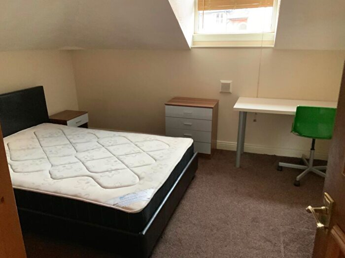 12 Bedroom Detached House To Rent In Mauldeth Road, Manchester, M20