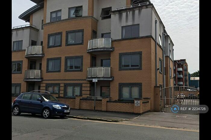 2 Bedroom Flat To Rent In Lion Court, Reading, RG1
