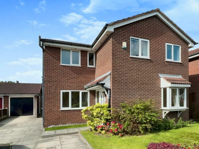 3 Bedroom Detached House To Rent In Copplestone Drive, Sale, Greater Manchester, M33