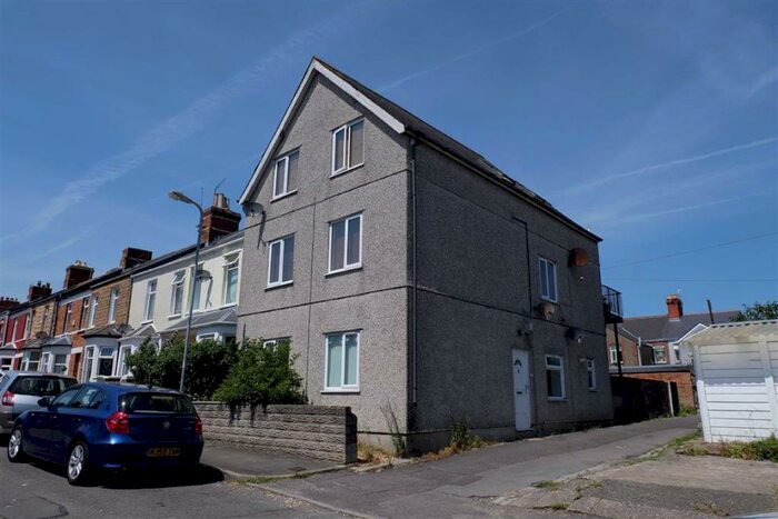 2 Bedroom Flat To Rent In Lewis Street, Barry, Vale Of Glamorgan, CF62