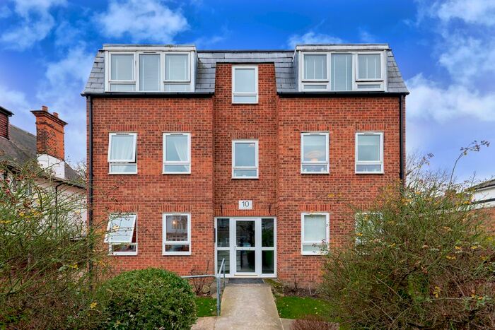 2 Bedroom Flat To Rent In Clivedon Road, London, E4