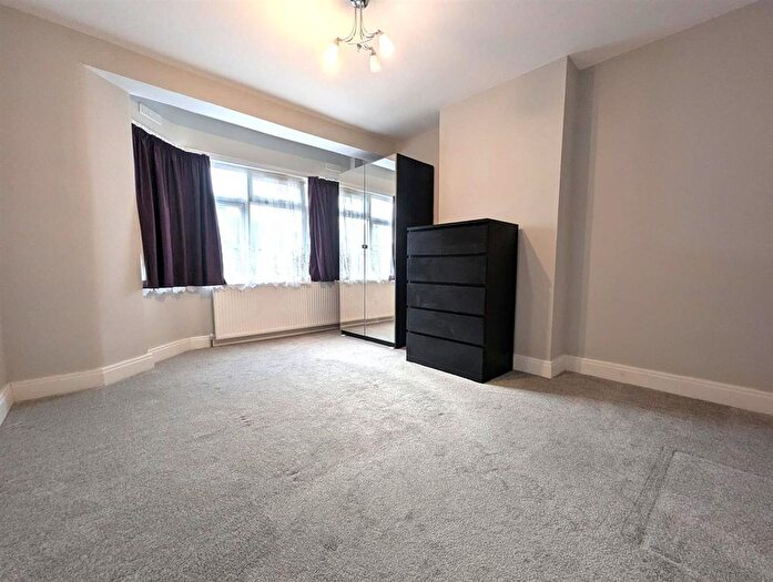 3 Bedroom Property To Rent In Scarsdale Road, Harrow, HA2