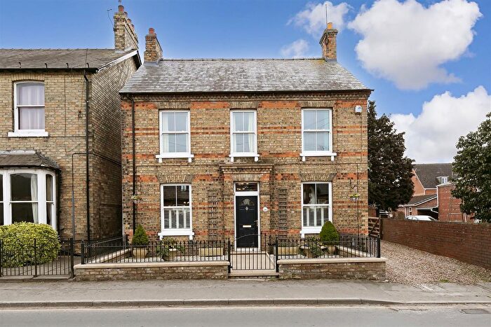 4 Bedroom Detached House For Sale In New Street, Pocklington, York, YO42