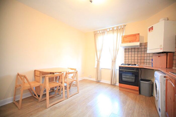2 Bedroom Flat To Rent In Finchley Road, South Hampstead, NW3