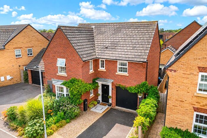 4 Bedroom Detached House For Sale In Gandy Way, Devizes, Wiltshire, SN10