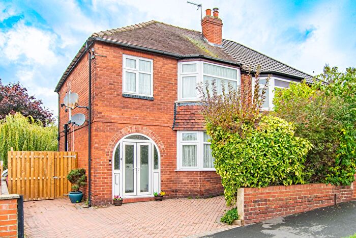 3 Bedroom Semi-Detached House For Sale In Wynford Terrace, Leeds, LS16