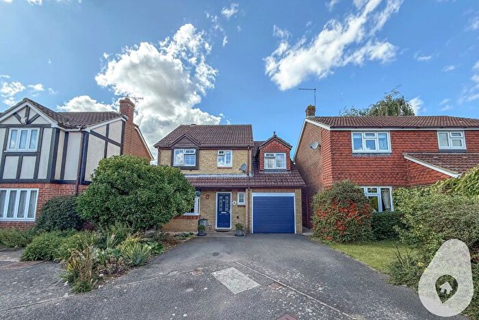 4 Bedroom Detached House For Sale In Wheatlands, Stevenage, Hertfordshire, SG2