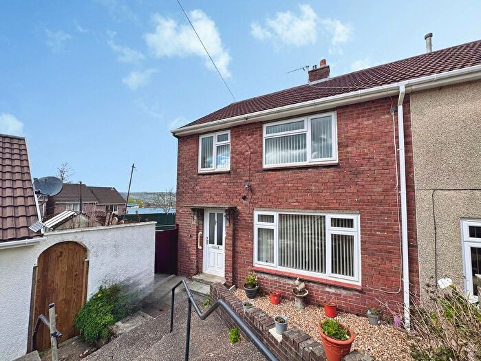 3 Bedroom Semi-Detached House For Sale In Forest View, Neath, SA11