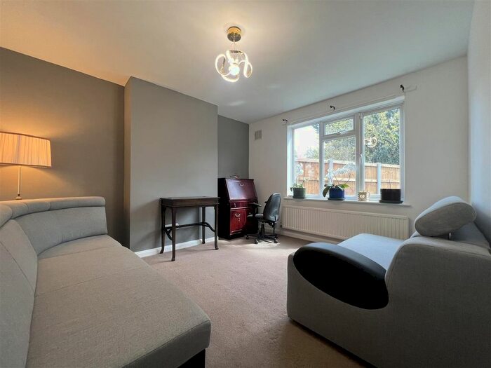 3 Bedroom Semi-Detached House To Rent In Manor Waye, Uxbridge, UB8