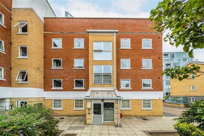 2 Bedroom Flat For Sale In Bruford Court, Greenwich, SE8