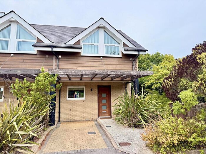 2 Bedroom House For Sale In Forest View, Walkford, BH23